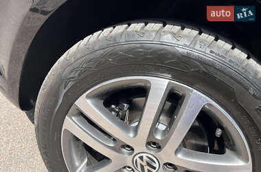 Минивэн Volkswagen Touran 2012 в 