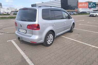 Мінівен Volkswagen Touran 2010 в 