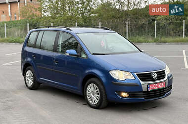 Мінівен Volkswagen Touran 2008 в 