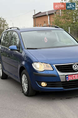 Мінівен Volkswagen Touran 2008 в 