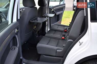 Мінівен Volkswagen Touran 2009 в 