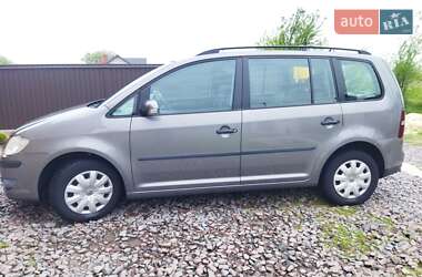 Минивэн Volkswagen Touran 2008 в 