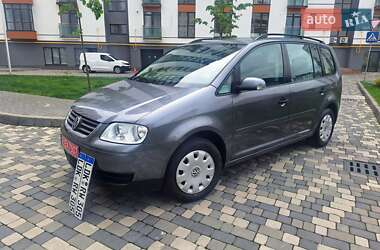 Минивэн Volkswagen Touran 2006 в 