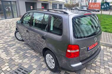 Минивэн Volkswagen Touran 2006 в 