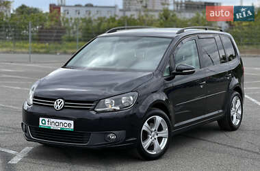 Мінівен Volkswagen Touran 2011 в Києві