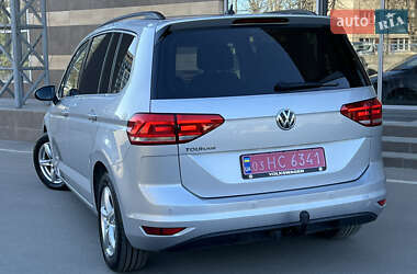 Микровэн Volkswagen Touran 2020 в 