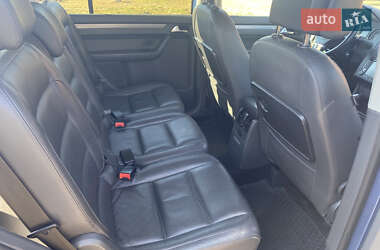 Минивэн Volkswagen Touran 2012 в 