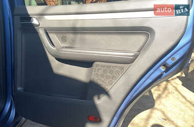 Минивэн Volkswagen Touran 2012 в 