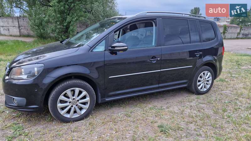 Мінівен Volkswagen Touran 2012 в Черкасах