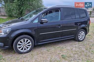 Минивэн Volkswagen Touran 2012 в 