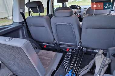 Минивэн Volkswagen Touran 2012 в 