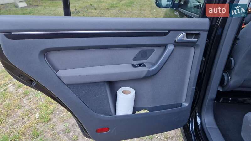 Мінівен Volkswagen Touran 2012 в Черкасах