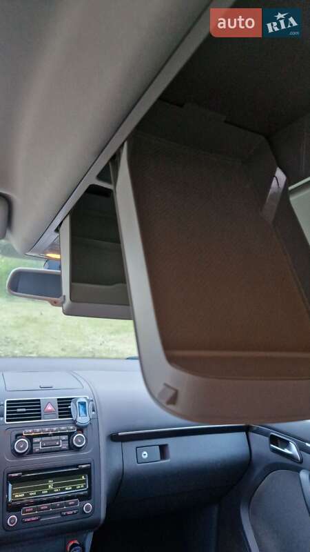 Мінівен Volkswagen Touran 2012 в Черкасах