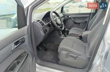 Мінівен Volkswagen Touran 2005 в 