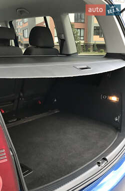 Мінівен Volkswagen Touran 2009 в 