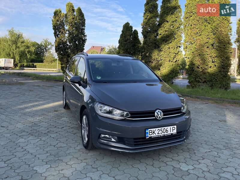 Volkswagen Touran 2016