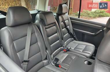 Минивэн Volkswagen Touran 2006 в 