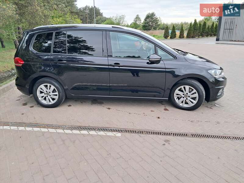 Мікровен Volkswagen Touran 2020 в Львові