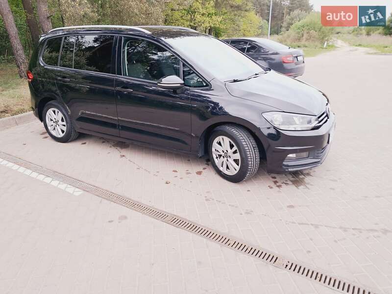 Мікровен Volkswagen Touran 2020 в Львові