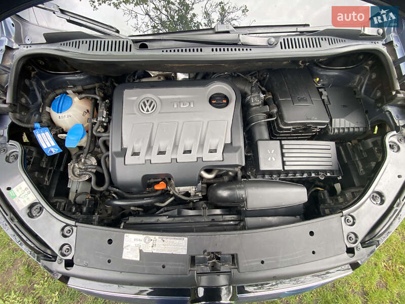 Мінівен Volkswagen Touran 2012 в Чечельнику