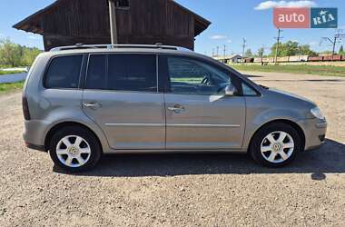 Мінівен Volkswagen Touran 2007 в 