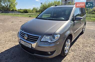 Минивэн Volkswagen Touran 2007 в Бердичеве