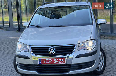 Мінівен Volkswagen Touran 2008 в 