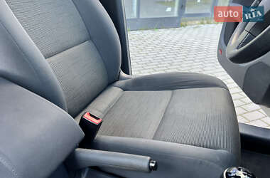 Мінівен Volkswagen Touran 2008 в 