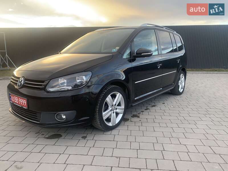 Мінівен Volkswagen Touran 2014 в Чернівцях