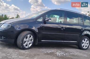 Минивэн Volkswagen Touran 2004 в 