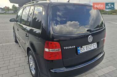 Мінівен Volkswagen Touran 2004 в 