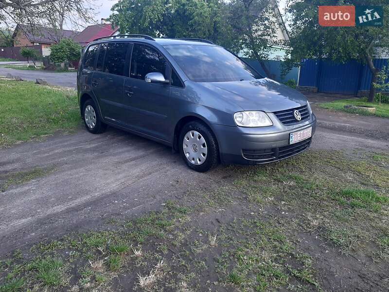Минивэн Volkswagen Touran 2004 в Полтаве