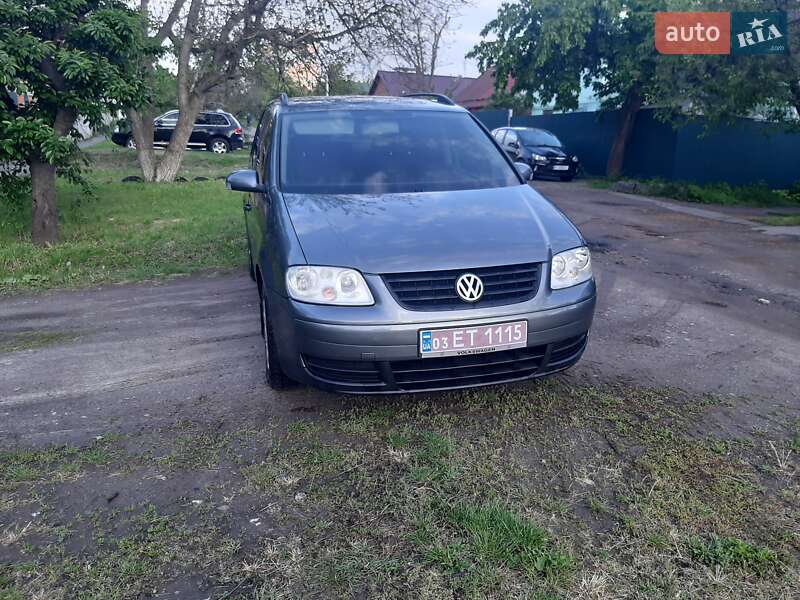 Минивэн Volkswagen Touran 2004 в Полтаве