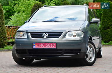 Мінівен Volkswagen Touran 2007 в 