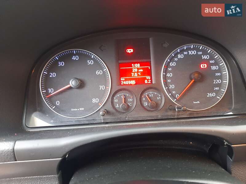 Минивэн Volkswagen Touran 2004 в Полтаве