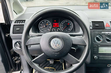 Минивэн Volkswagen Touran 2004 в 