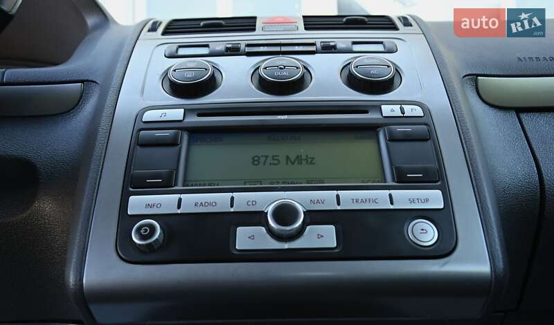 Мінівен Volkswagen Touran 2007 в Бердичеві
