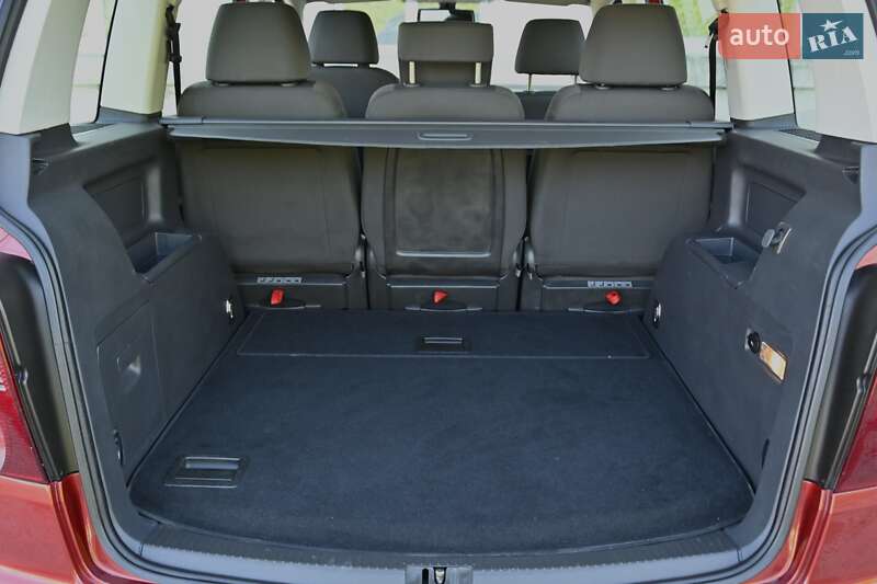 Мінівен Volkswagen Touran 2007 в Бердичеві