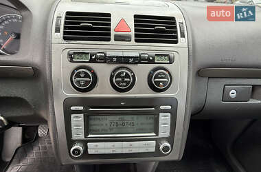 Мінівен Volkswagen Touran 2008 в 