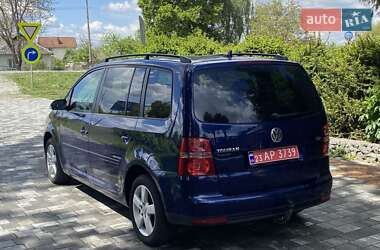 Минивэн Volkswagen Touran 2009 в 