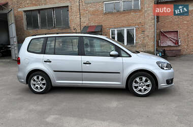 Мінівен Volkswagen Touran 2013 в Нововолинську