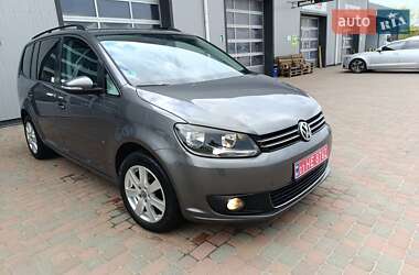 Мінівен Volkswagen Touran 2011 в 