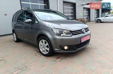 Мінівен Volkswagen Touran 2011 в 
