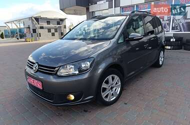 Мінівен Volkswagen Touran 2011 в Сарнах