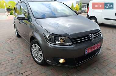 Мінівен Volkswagen Touran 2011 в 