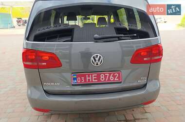 Мінівен Volkswagen Touran 2011 в 