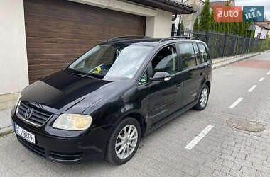 Мінівен Volkswagen Touran 2003 в 