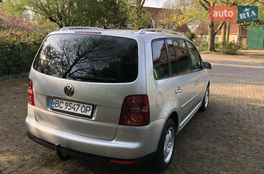 Минивэн Volkswagen Touran 2006 в 