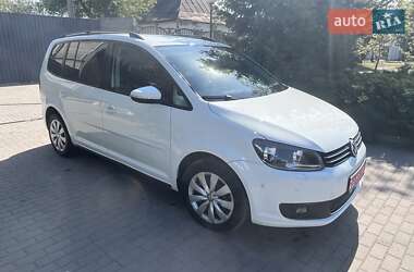 Мінівен Volkswagen Touran 2015 в 