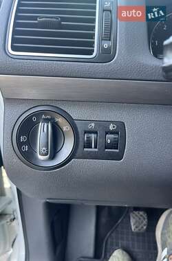 Мінівен Volkswagen Touran 2015 в 
